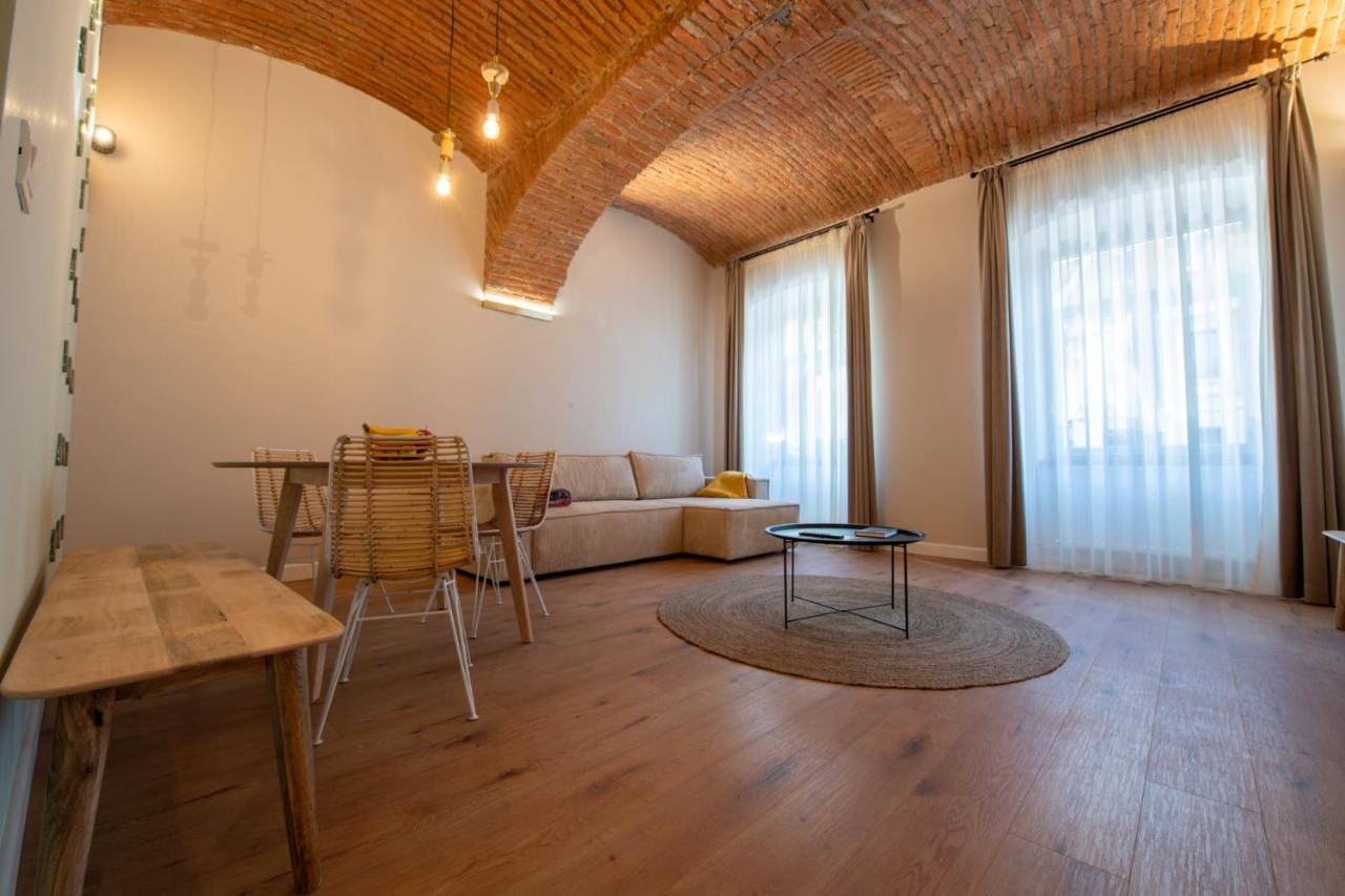 Apollo Brasovul Istoric Apartment Bagian luar foto